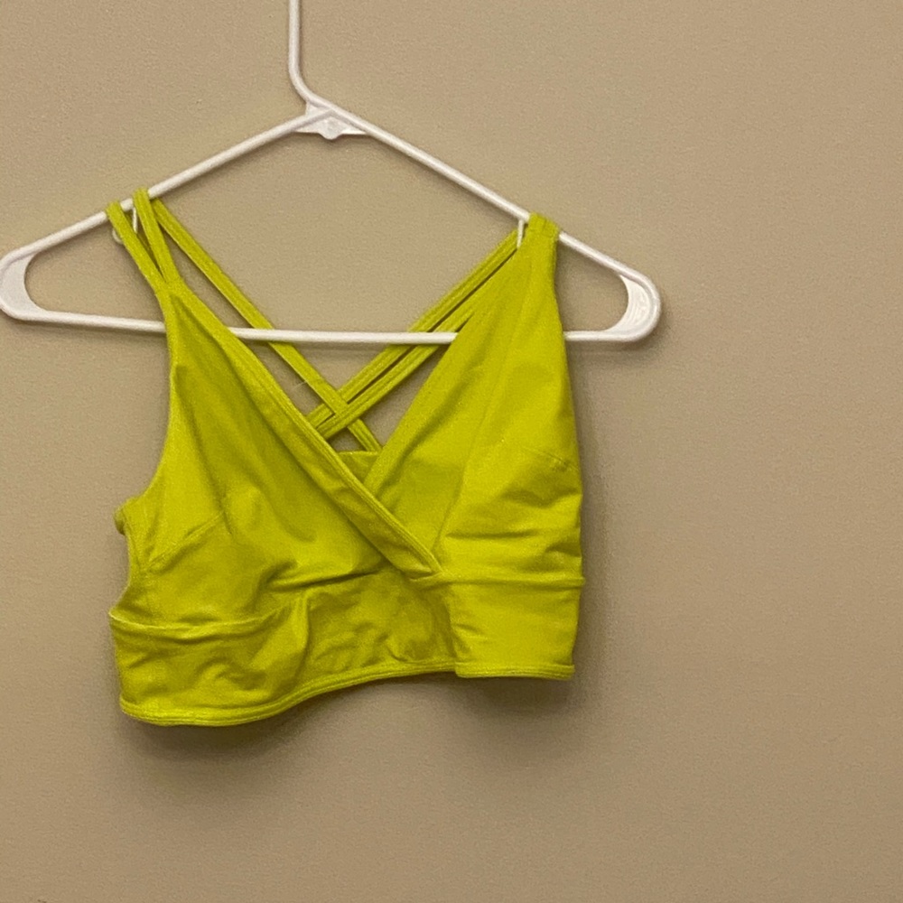 Sports bra